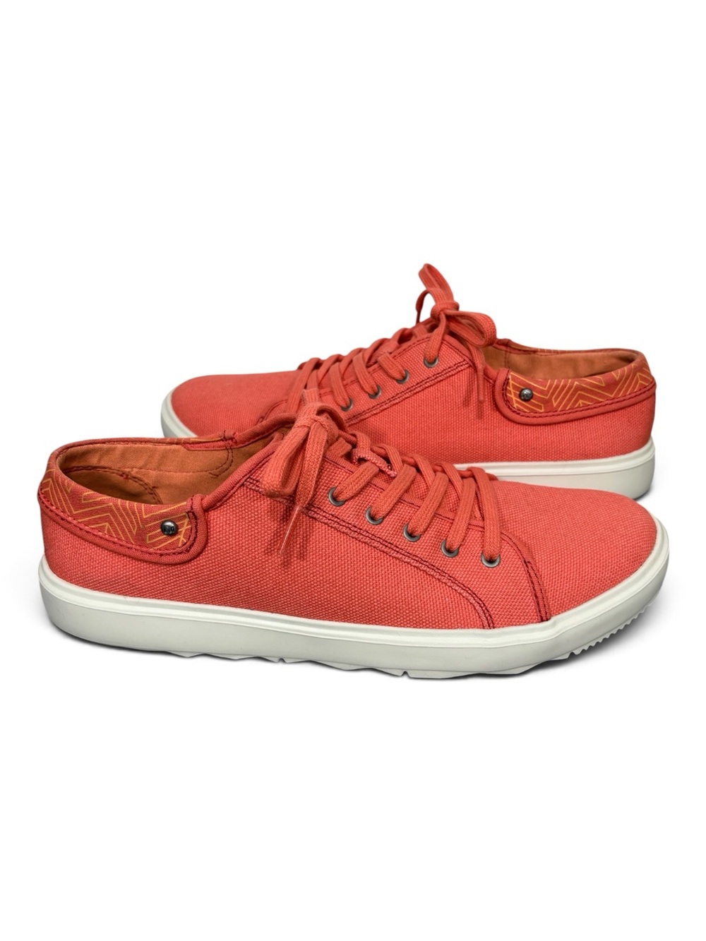 Merrell Around Town City Lace Canvas Shoes in Hot Coral color- woman’s 11